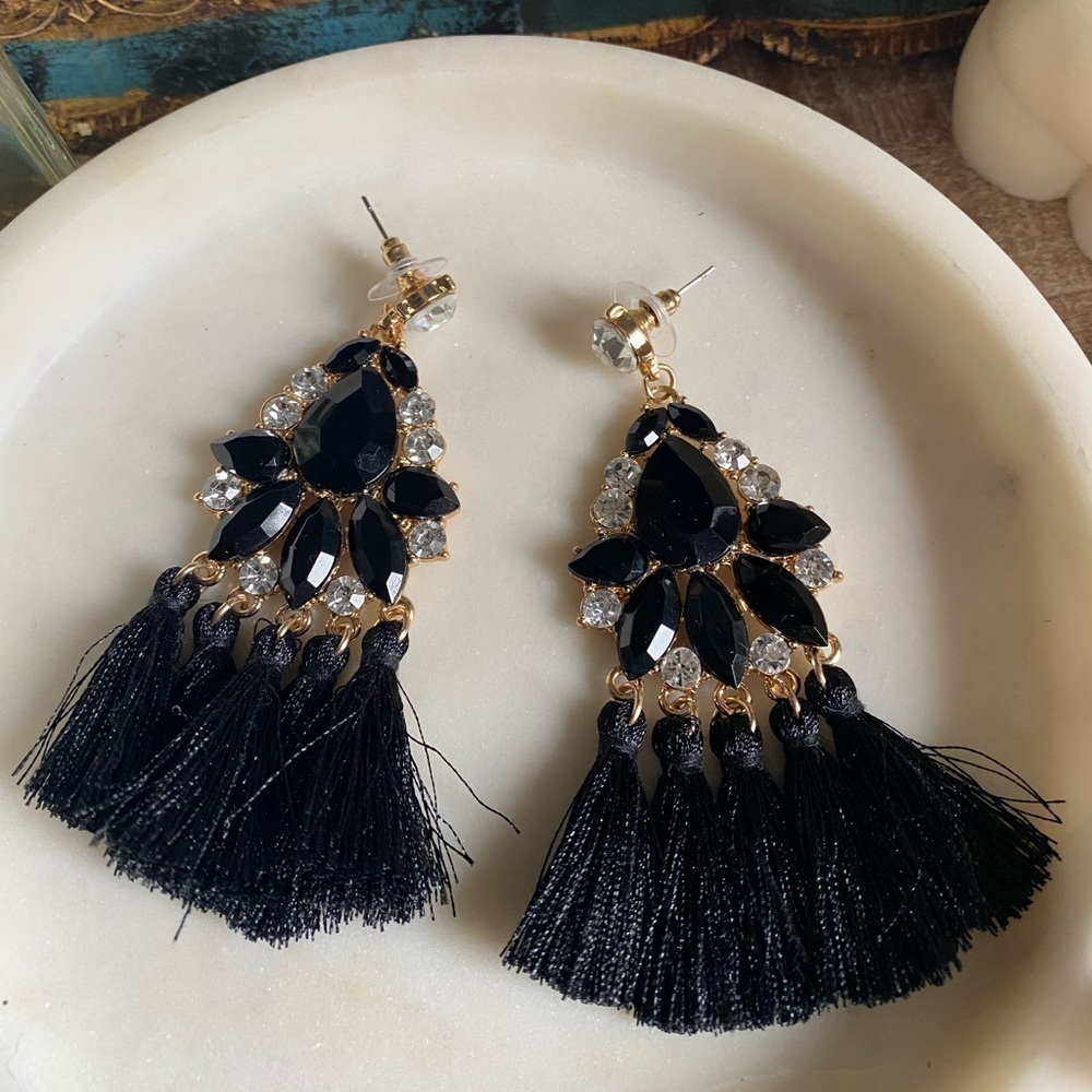 𝅺black tassel, with gold tone and crystals statement earrings